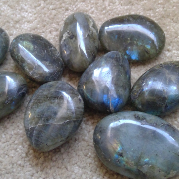 Labradorite Palm stone